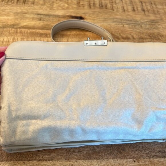 H&M NWOT Vegan Leather Quilted Cream Chain Bag - Picture 6 of 9